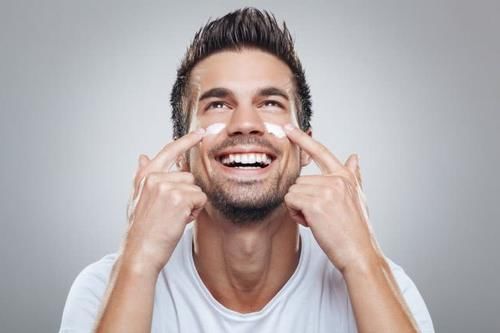  讲解|讲解晚上洗脸后护肤步骤 怎样让自己的皮肤变好