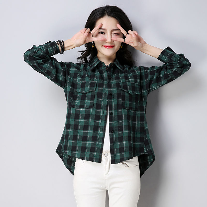 秋老虎别穿毛衣，太热!试试当下流行的棉麻小衫，迷人忒好看