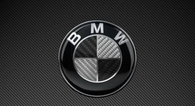  「车标」BMW告别经典“蓝天白云螺旋桨”，新车标让人Hold不住！