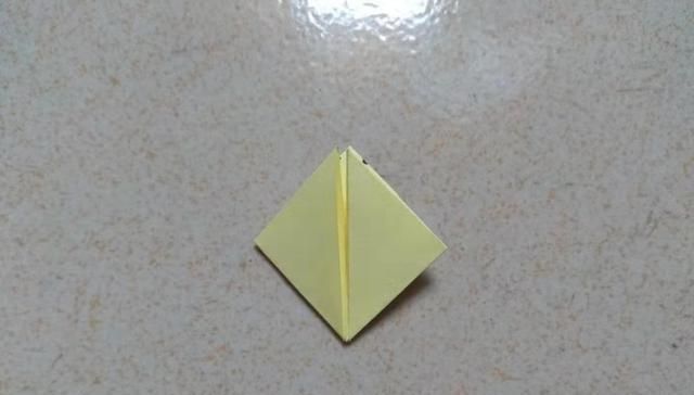  皮卡丘@儿童手工折纸立体皮卡丘怎么折仅需一张纸、一支笔就能折