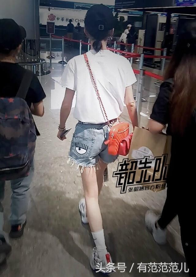 张韶涵瘦到hold不住短裤，系两圈腰带仍往下掉，网友:真有78斤?