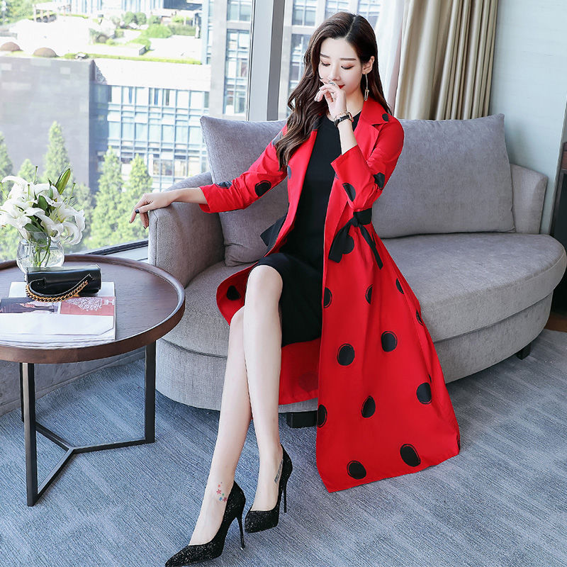 早晚微凉，瞧瞧刚上新的秋装，真的太好穿了!件件精致，美如花