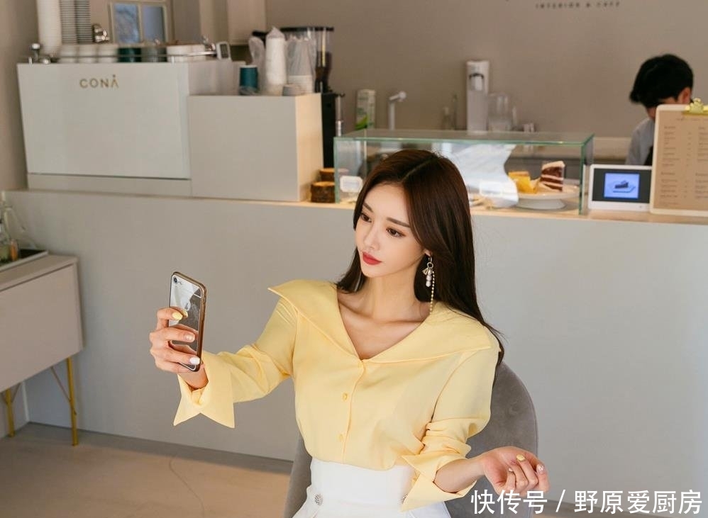  [少女]女神孙允珠，穿芒果色青春气息套裙，冰肌玉骨娇艳欲滴