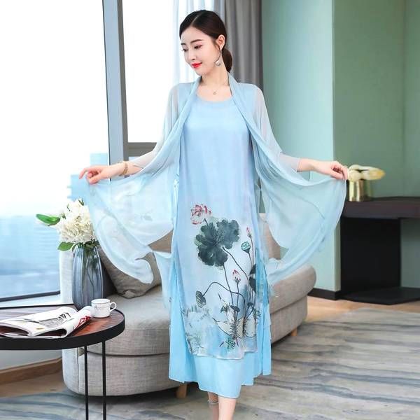 这裙子虽贵了点，但真的很美，媳妇买了2件回来穿，连背影都美爆