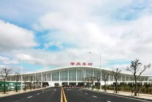  #肇庆#中国最近的两个高铁站，相距不足500米，让人傻傻分不清！