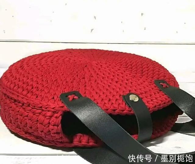 『手工』一点不比名牌包包差!多款手工编织的毛线包包,太时尚了
