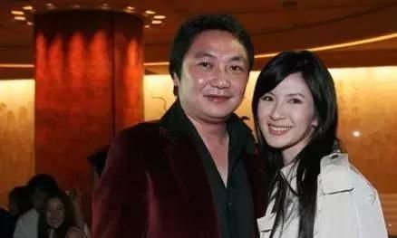 你知道世界上拥有最多爱马仕包包的女人是谁吗?!