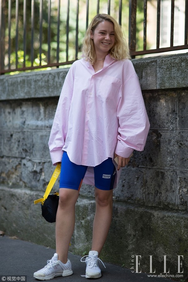 你没看错，打底裤外穿流行了起来！