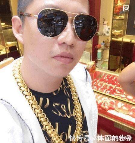 方丈年收入,二驴年收入,散打哥年收入,简直是贫