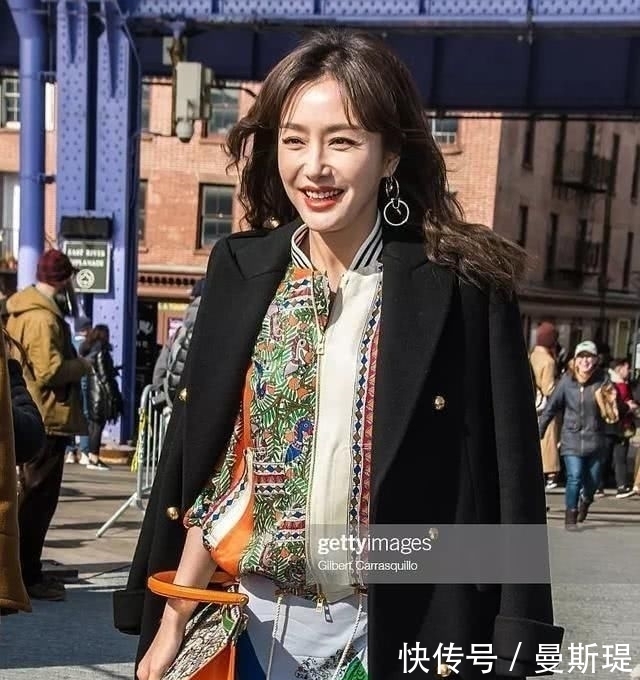  #暴露#外媒“坑”惨中国女星！拍完照不给修图！女星暴露最丑一面！