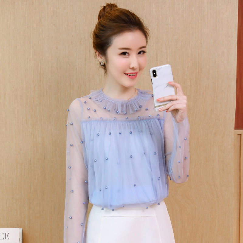 别再穿普通打底衫，太土了!现流行这样的雪纺衫，怎么穿怎么美