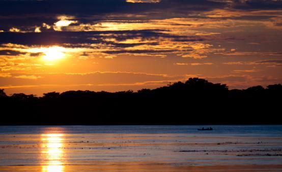 秘鲁,亚马逊河流的发源之地