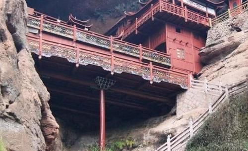 中国这座寺庙竟然是由一根柱子撑起！日本工匠都称佩服，专家无法