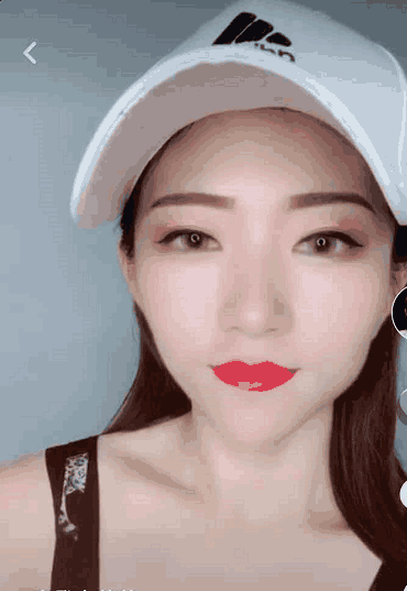 这个化妆技术厉害了, 妆前38岁妆后秒变18, 网友: 怎么做到的?