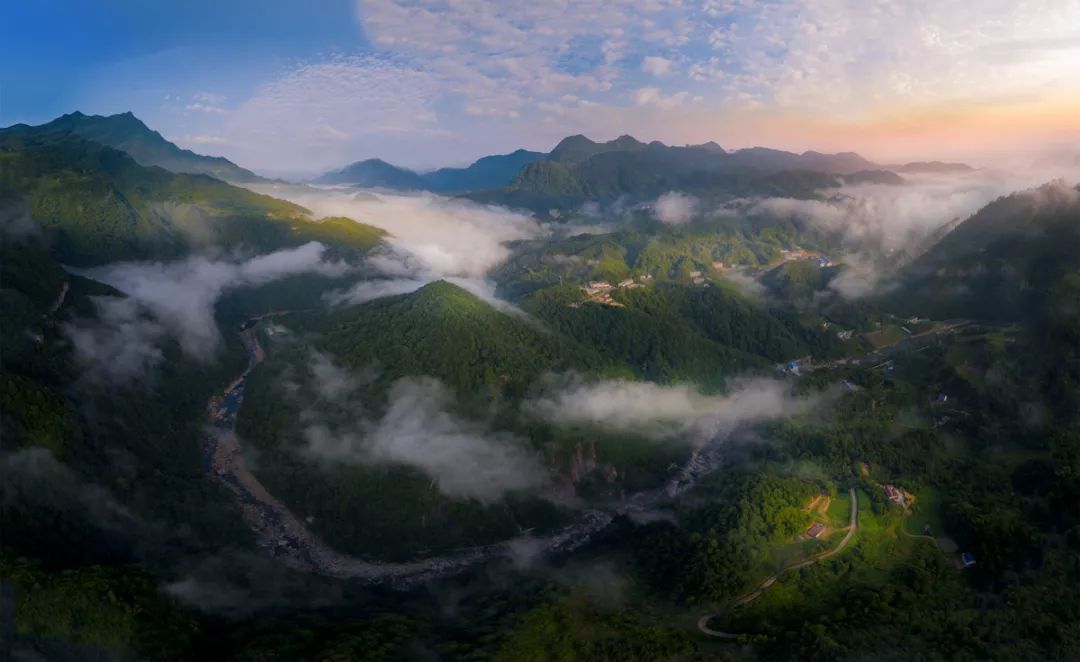 金寨燕子河大峡谷，国内最适合老人游玩的山岳景区