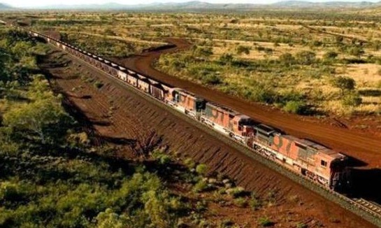 世界上最长的火车，全长7.3公里，共有682节车厢