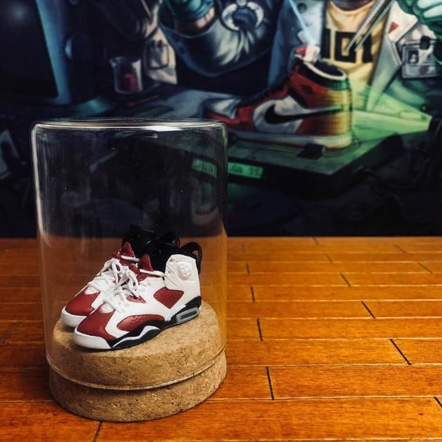 帅气又可爱!你一定没见过这么精致的 mini 球鞋!