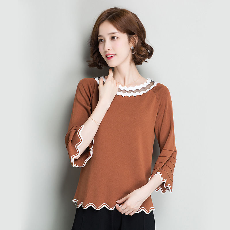 真的好看，也难怪今年闺蜜都不穿风衣了，针织衫+小黑裤，特吸睛