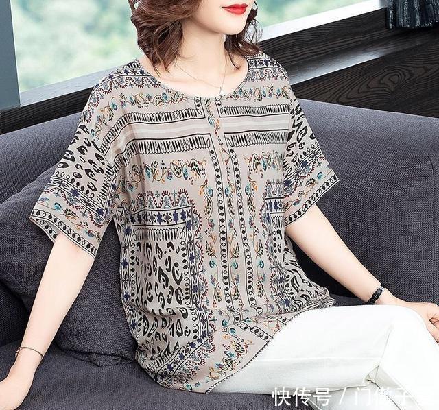  『韵味』果然裸色才耐看，瞧下面女人穿搭，个个韵味十足，尽展别样女人味