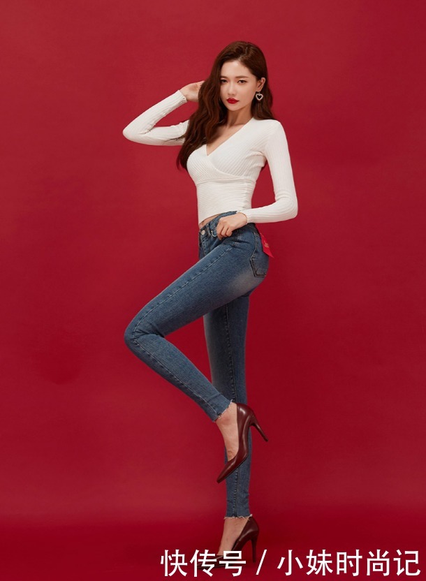  款式|简单款式的衣服, 却搭配出别样的风情