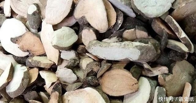  热炒■农村一种野草，以前热炒到1200元一斤，现在价格跌入谷底