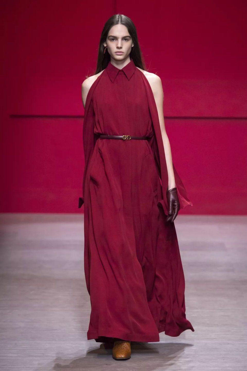 如何才能坐上四大时装周秀场的头排?