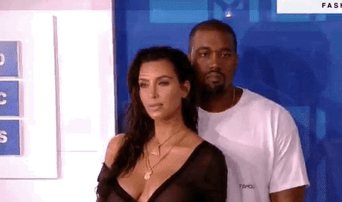 “行走的yeezy新品发布会”，卡戴珊的“Static” 抢先预览