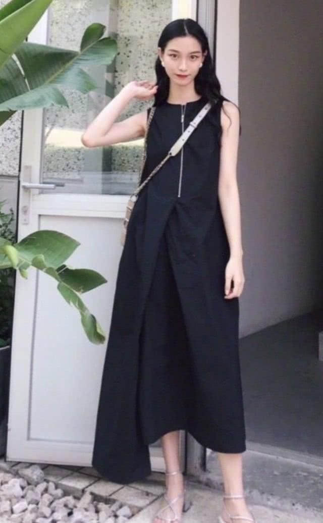  「初恋感」能让女生变精致的单品：“初恋裙”，只要搭配的好，分分钟美到炸