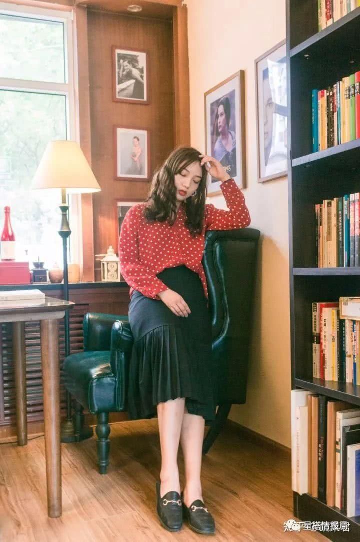 有没有化妆和素颜差别很大的，朋友没有认出来的故事?