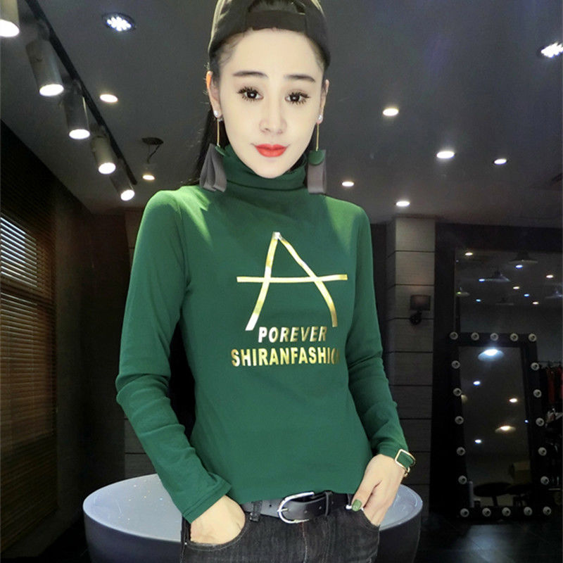 大衣+打底裤早过时了，现在流行这么穿，是不是眼前一亮?