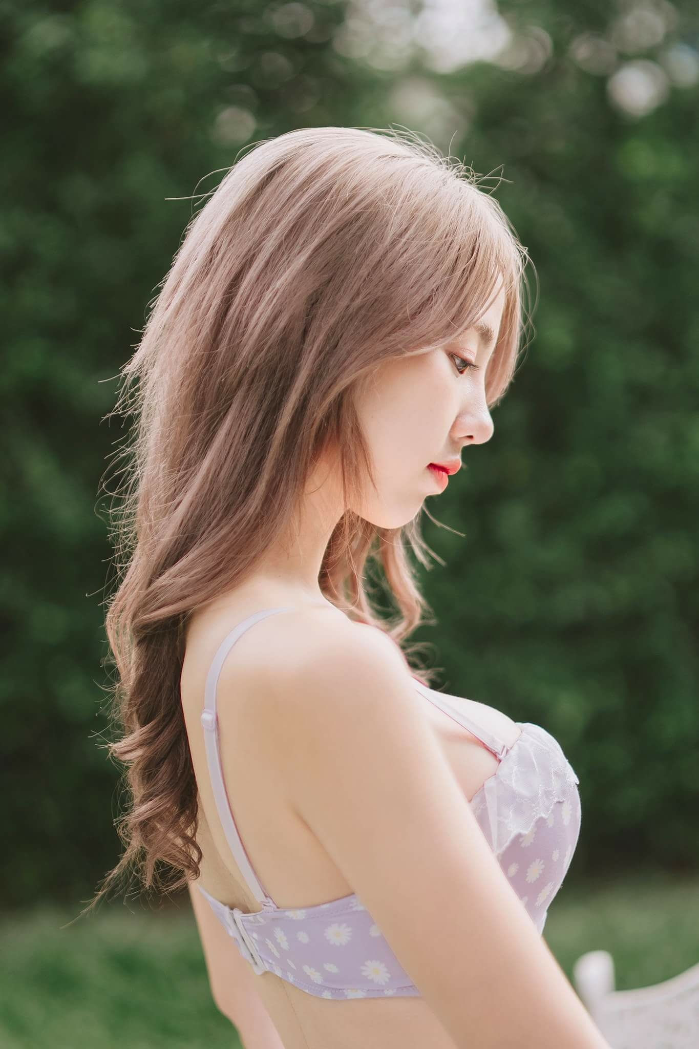 站在高跟鞋上，我才能看见真正的世界，使脚不舒服的不是鞋的……