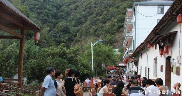  富有：中国最富有的县级市，人口才达百万左右，却拥90万辆豪车