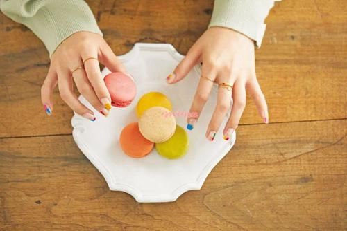 『关系』每刻美丨美甲与春日甜品的甜蜜关系