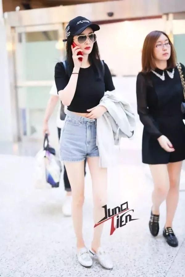 救命｜泫雅的浴缸照撩哭我，瘦还有胸真的太过分啦！