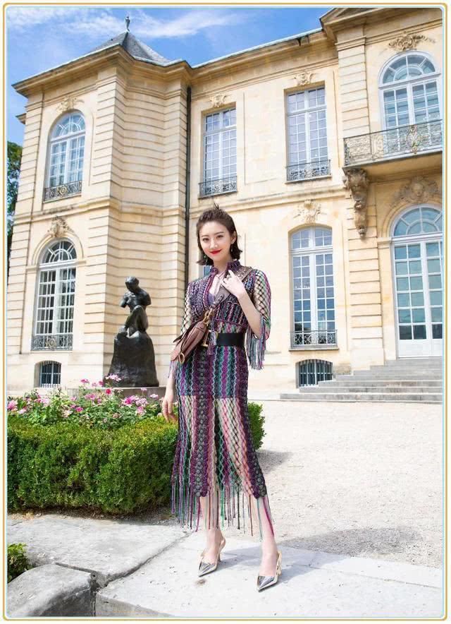 当杨颖和景甜同穿缕空裙,网友:终于知道丰腴和苗条差距有多大了