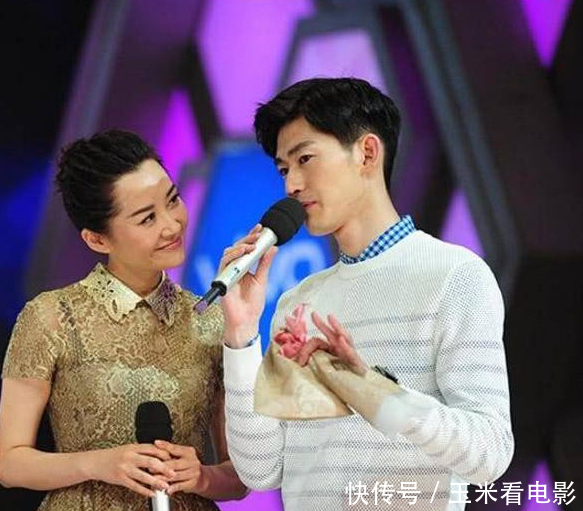 冯小刚和许晴真的只是朋友吗？网友怒甩一张照片说出真相！