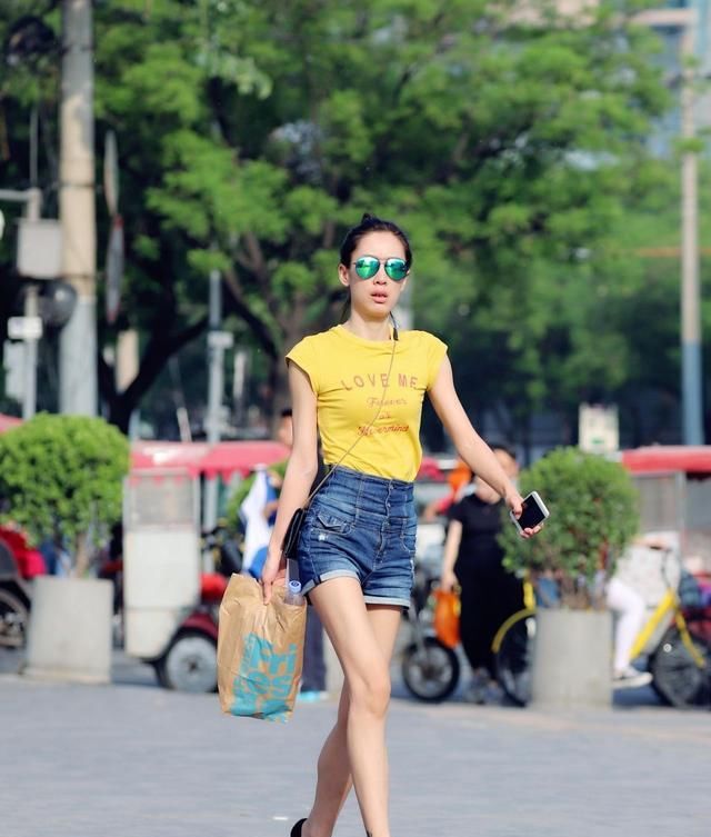  『街市』实拍人文风景街拍, 街市热闹非凡,阳光明媚出行的人很多