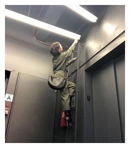 贝嫂维多利亚穿高跟鞋跑步开越野？全都是为了美，网友：真是拼