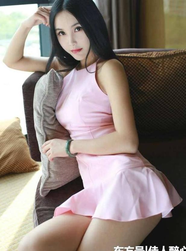 高跟鞋搭配连衣裙, 穿出不一样的时尚人生