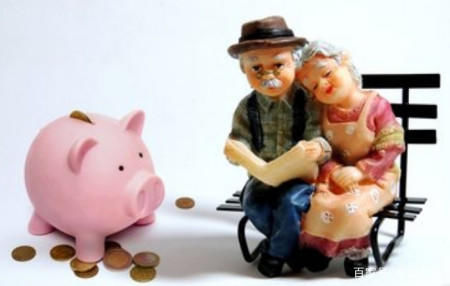  #养老金#退休人员必看！养老金实现15连涨，在调整中这三类人受