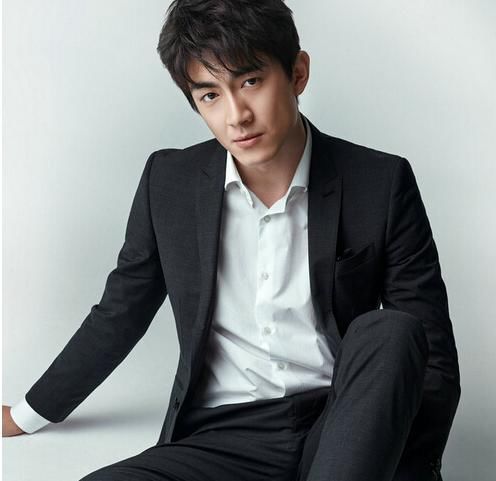 林更新被造谣后辟谣，与女友关系成谜，王丽坤还有两个难解之谜