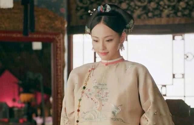 顺嫔穿着晾衣架穿衣服?得罪了造型师，没有主角美了!