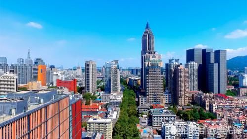  gdp■中国最无私的省会，不和兄弟城市抢资源，GDP达1.28万亿！