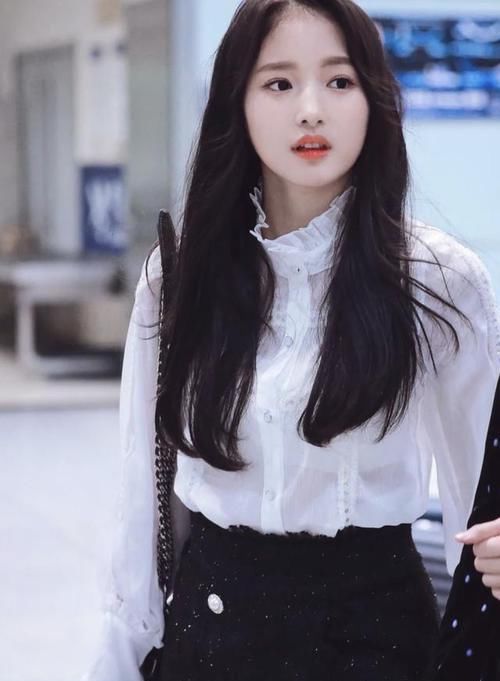 『精致』4款单品巧搭穿出轻盈感,精致时髦又百搭,让你美出新高度