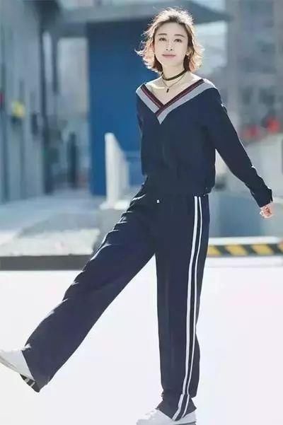 这条时髦的裤子,能解决你夏季所有的搭配!