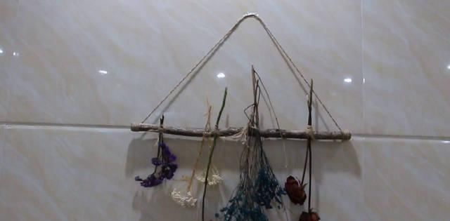  枯萎■鲜花枯萎了不要扔，只需一根麻绳，能制作成永不凋谢的干花