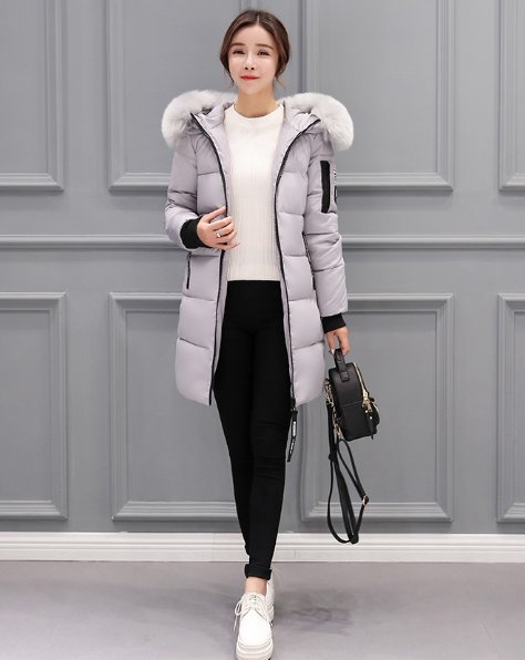 难怪老婆一口气买5件羽绒服，原来反季巨划算，上身超美嫩