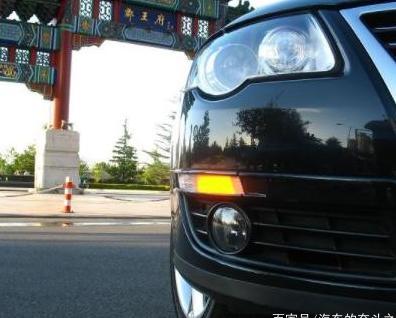 老司机开车的几个特征，新手司机多半不会，一起来来了解一下