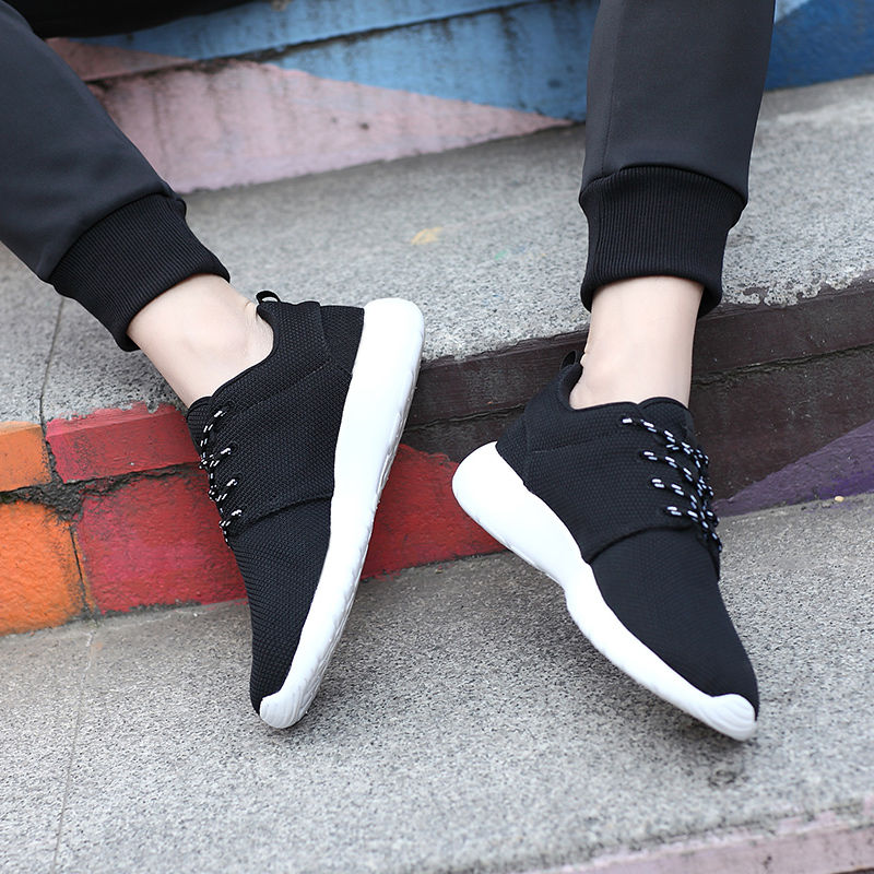 老公买了这双运动鞋，鞋柜里面的鞋都不穿了，只要穿上它便知道~