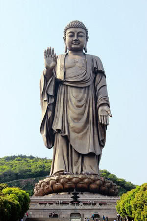 观灵山圣境，抱大佛佛脚，看国内“睡美人”